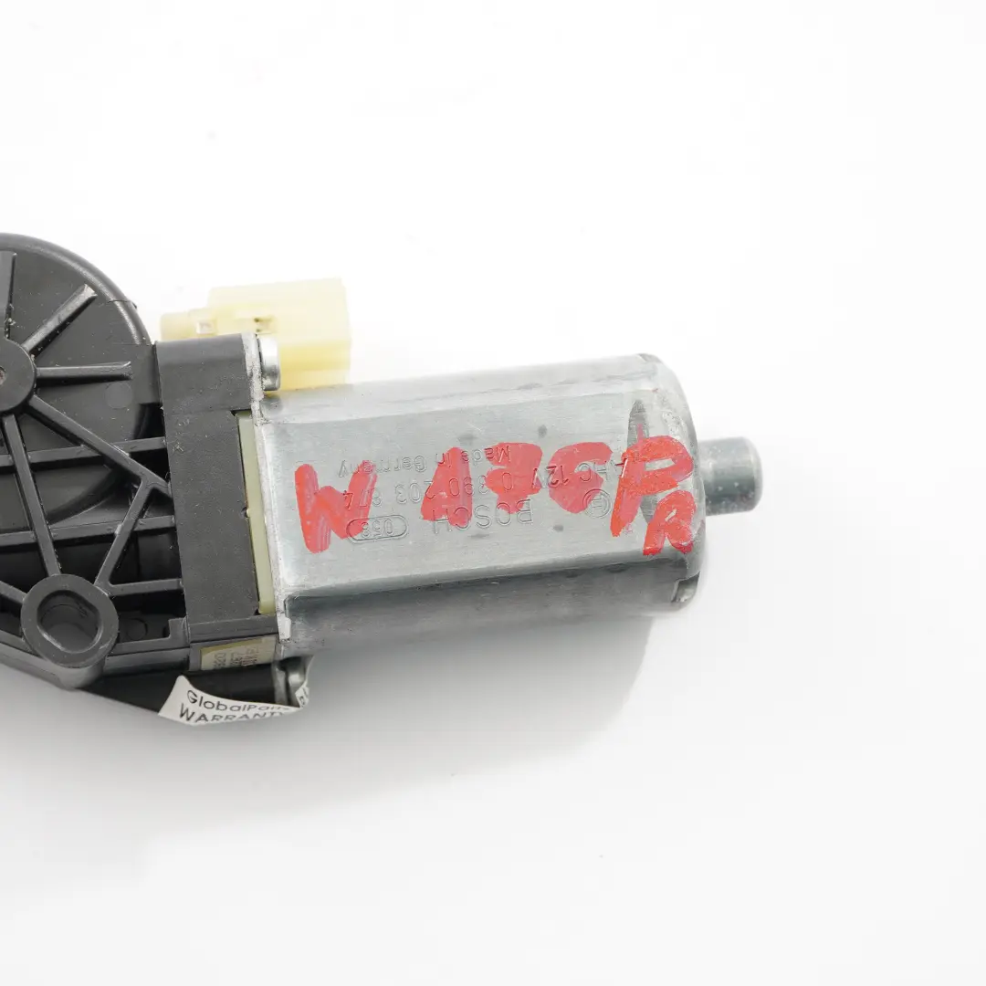 Mercedes W176 Silniczek Fotela Prawy 0 - SKU 390203674 - Numer Części 0390203674
