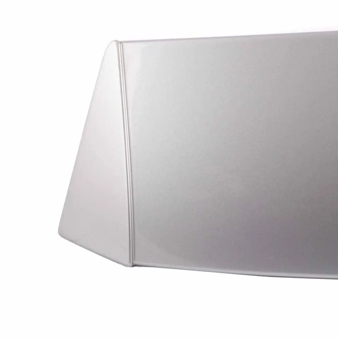 Spoiler Posteriore Portellone Grigio Argento Metallic A08 per BMW E61 E61N LCI con numero di parte 391852 BMW E61 E61N LCI Spoiler Posteriore Portellone Grigio Argento Metallic A08 - SKU 0391852-SBG - Numero di parte 391852