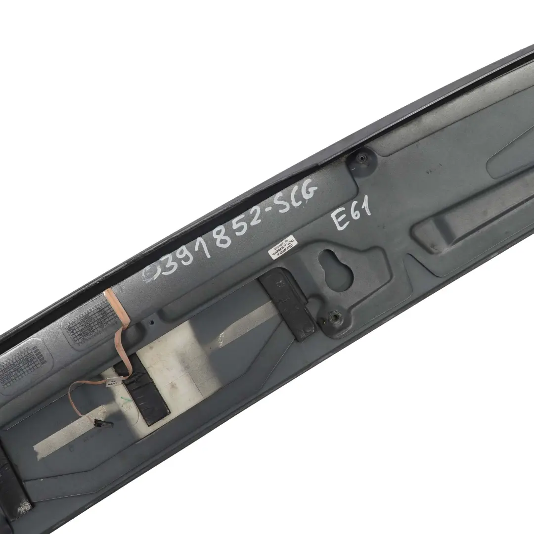 Spoiler Posteriore Portellone Grigio Space Metallico A52 per BMW E61 E61N LCI con numero di parte 7061467 BMW E61 E61N LCI Spoiler Posteriore Portellone Grigio Space Metallico A52 - SKU 0391852-SCG - Numero di parte 7061467
