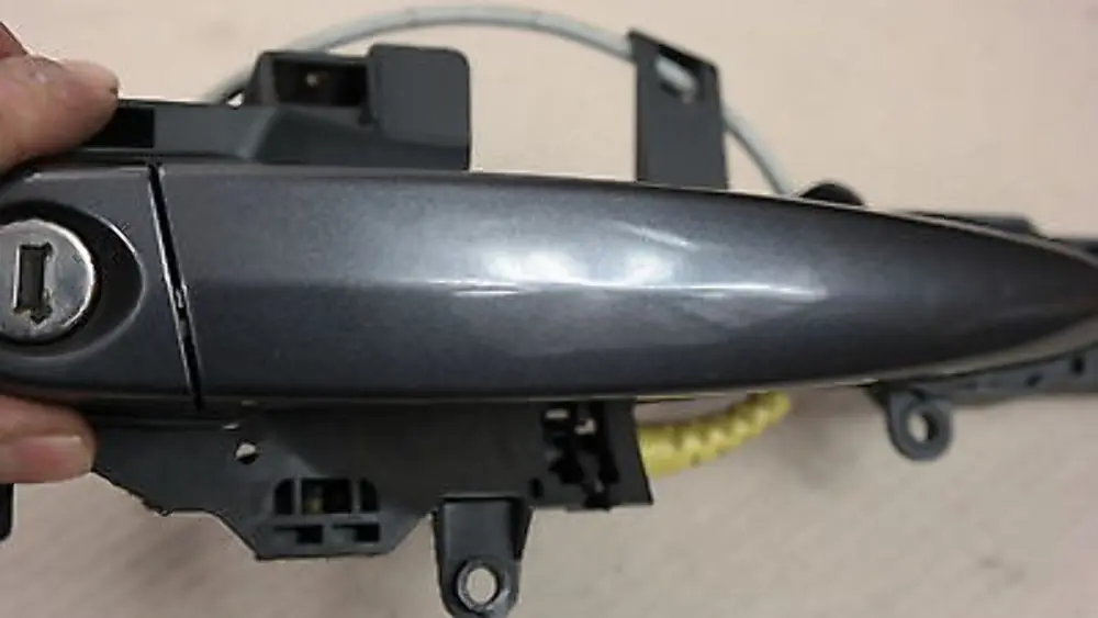 Complete Grab Handle Right Door Front O/S to BMW 1 Series E81 E82 E87 E88 with Part number 0392545 BMW 1 Series E81 E82 E87 E88 Complete Grab Handle Right Door Front O/S - SKU 0392545-SG1 - Part number 0392545