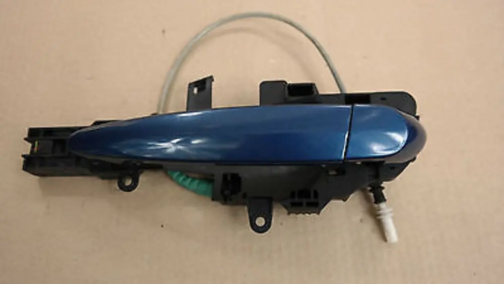 Complete grab handle rear left N/S SYDNEYBLAU to BMW 1 SERIES e87 with Part number 51210392545 BMW 1 SERIES e87 Complete grab handle rear left N/S SYDNEYBLAU - SKU 0392545-SYD1 - Part number 51210392545