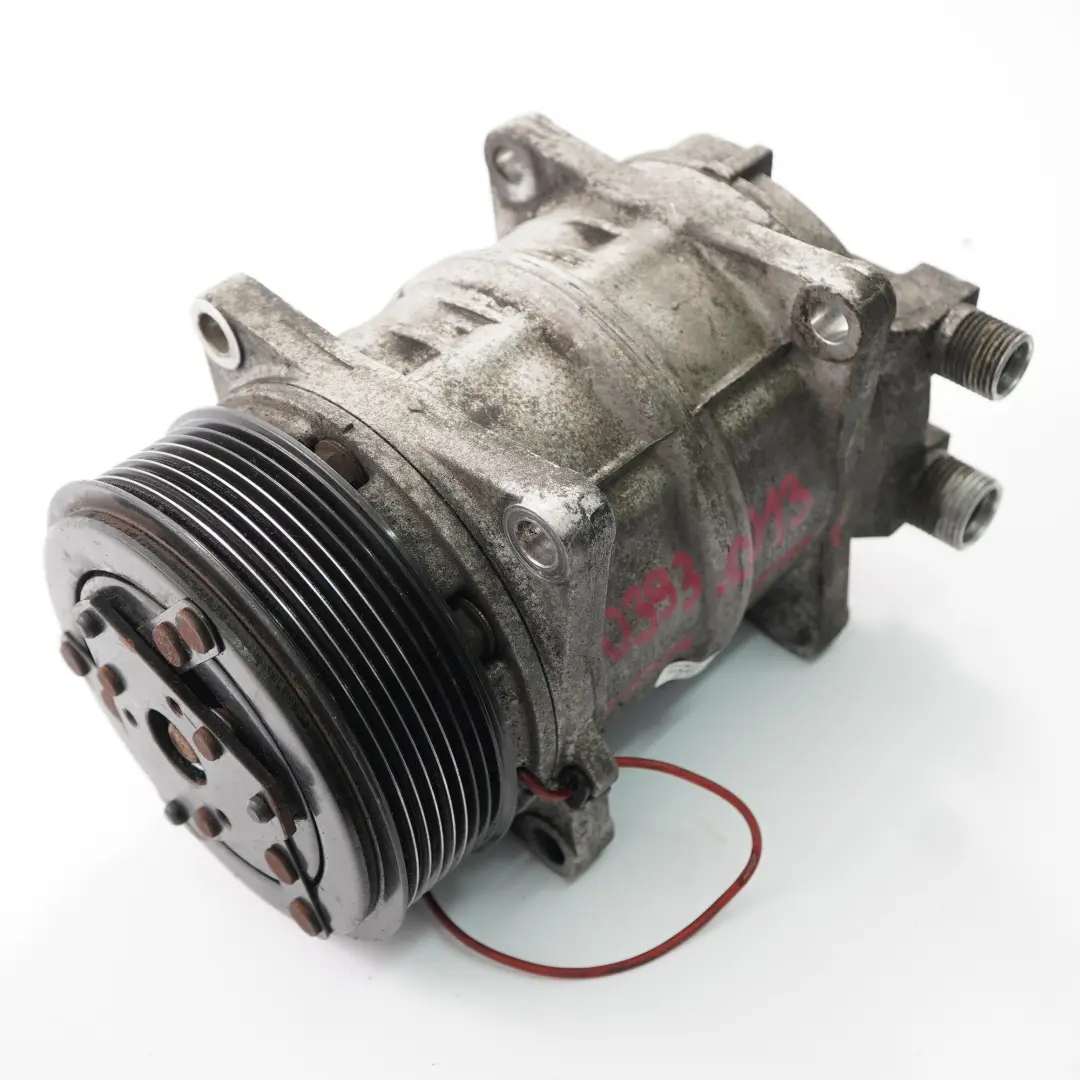 OM651 Compressore Aria Condizionata Pompa A/C per Mercedes Sprinter W906 con numero di parte 03930013 Mercedes Sprinter W906 OM651 Compressore Aria Condizionata Pompa A/C - SKU 03930013 - Numero di parte 03930013