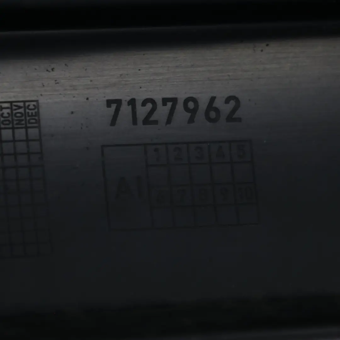 Pare-chocs arrière Mini R50 Garniture Chromée Bleu Electrique Métallisé - 870 pour à propos du numéro de pièce 0393503 Pare-chocs arrière Mini R50 Garniture Chromée Bleu Electrique Métallisé - 870 - SKU 0393503-ELB1 - Numéro de pièce 0393503