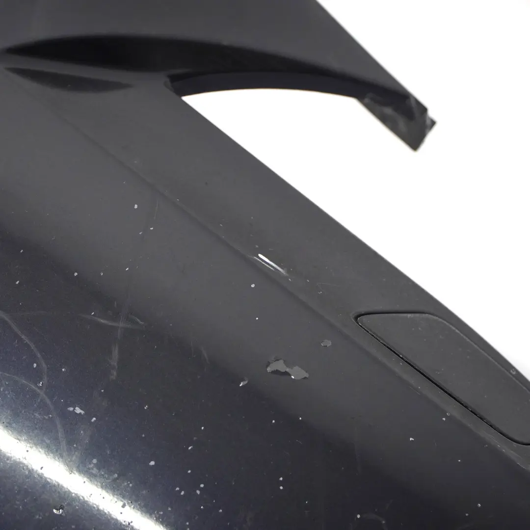 Zderzak Przedni M-Pakiet Carbonschwarz Czarny Metalik - 416 do BMW E60 o numerze 0394346 BMW E60 Zderzak Przedni M-Pakiet Carbonschwarz Czarny Metalik - 416 - SKU 0394346-CAR - Numer Części 0394346