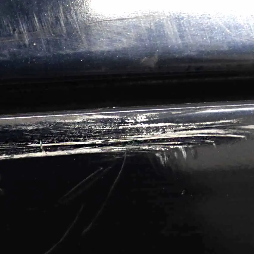 Zderzak Tył PDC Carbonschwarz M-Pakiet do BMW E60 o numerze 0394707 BMW E60 Zderzak Tył PDC Carbonschwarz M-Pakiet - SKU 0394707-CAR14 - Numer Części 0394707