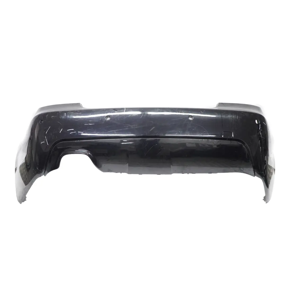 Zderzak Tylny M-Pakiet PDC Carbonschwarz Czarny Metalik - 416 do BMW E60 o numerze 0394707 BMW E60 Zderzak Tylny M-Pakiet PDC Carbonschwarz Czarny Metalik - 416 - SKU 0394707-CAR17 - Numer Części 0394707