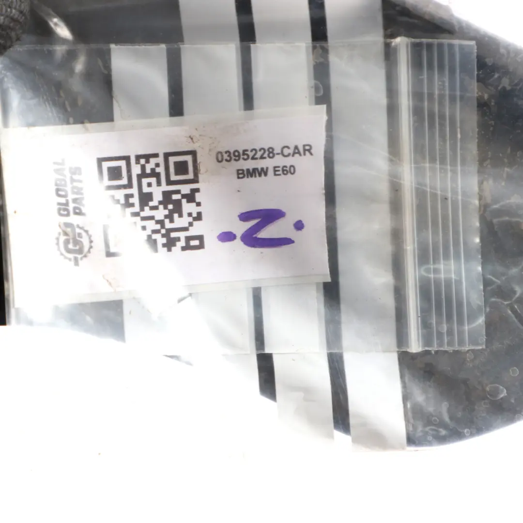 Paraurti posteriore Trim Nero Carbonio Metallizzato - 416 per BMW E60 E61 M Sport con numero di parte 0395228 BMW E60 E61 M Sport Paraurti posteriore Trim Nero Carbonio Metallizzato - 416 - SKU 0395228-CAR - Numero di parte 0395228