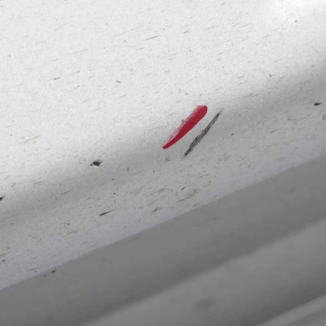 Schwellerleiste Blende Schweller Rechts Titansilber Metallic - 354 für BMW E66 mit Teilenummer 0395480 BMW E66 Schwellerleiste Blende Schweller Rechts Titansilber Metallic - 354 - SKU 0395480-TS - Teilenummer 0395480