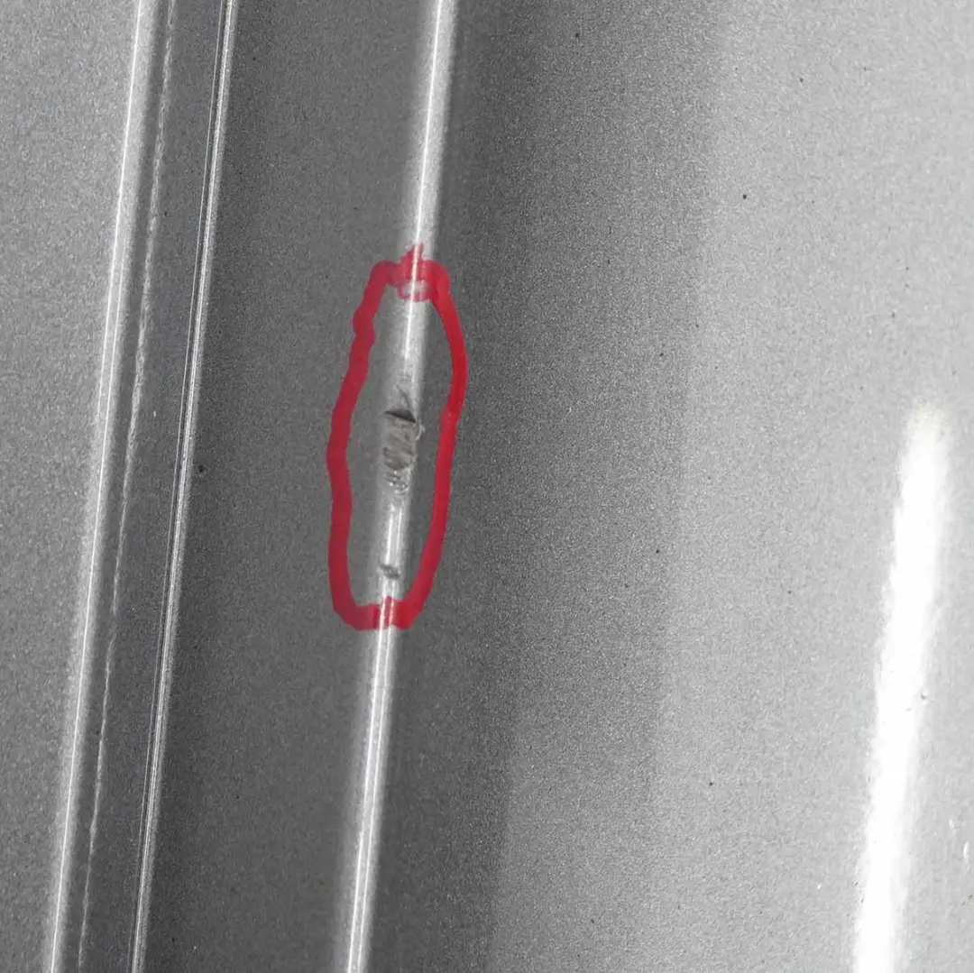 Faldon Cubre Umbral de Puerta Izquierda Gris Spacegrau A52 para BMW E60 M5 M Sport con número de pieza 0396899 BMW E60 M5 M Sport Faldon Cubre Umbral de Puerta Izquierda Gris Spacegrau A52 - SKU 0396899-SCG2 - Número de pieza 0396899