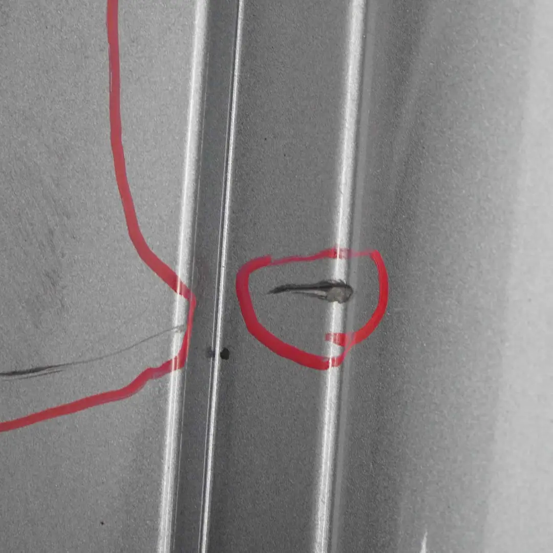 Bas de Porte Seuil Facade Gauche Spacegrau - A52 pour BMW E60 E61 M Sport M5 à propos du numéro de pièce 0396899 BMW E60 E61 M Sport M5 Bas de Porte Seuil Facade Gauche Spacegrau - A52 - SKU 0396899-SCG2 - Numéro de pièce 0396899