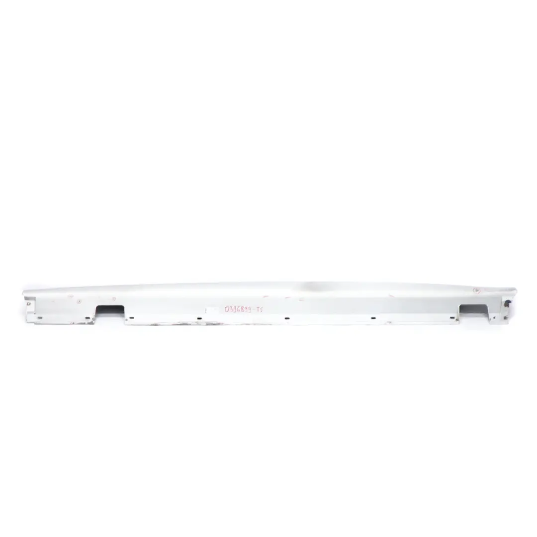 Gonna Sinistra davanzale copertura Titansilber 354 per BMW E60 E61 M5 M Sport con numero di parte 0396899 BMW E60 E61 M5 M Sport Gonna Sinistra davanzale copertura Titansilber 354 - SKU 0396899-TS - Numero di parte 0396899