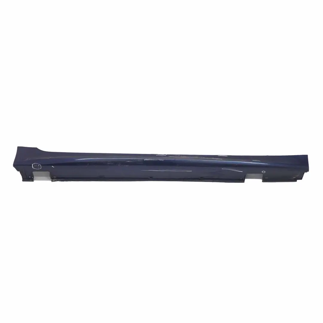 Minigonna laterale M Sport M5 Copri davanzale destro Tiefseeblau - A76 per BMW E60 con numero di parte 0396900 BMW E60 Minigonna laterale M Sport M5 Copri davanzale destro Tiefseeblau - A76 - SKU 0396900-DSB - Numero di parte 0396900