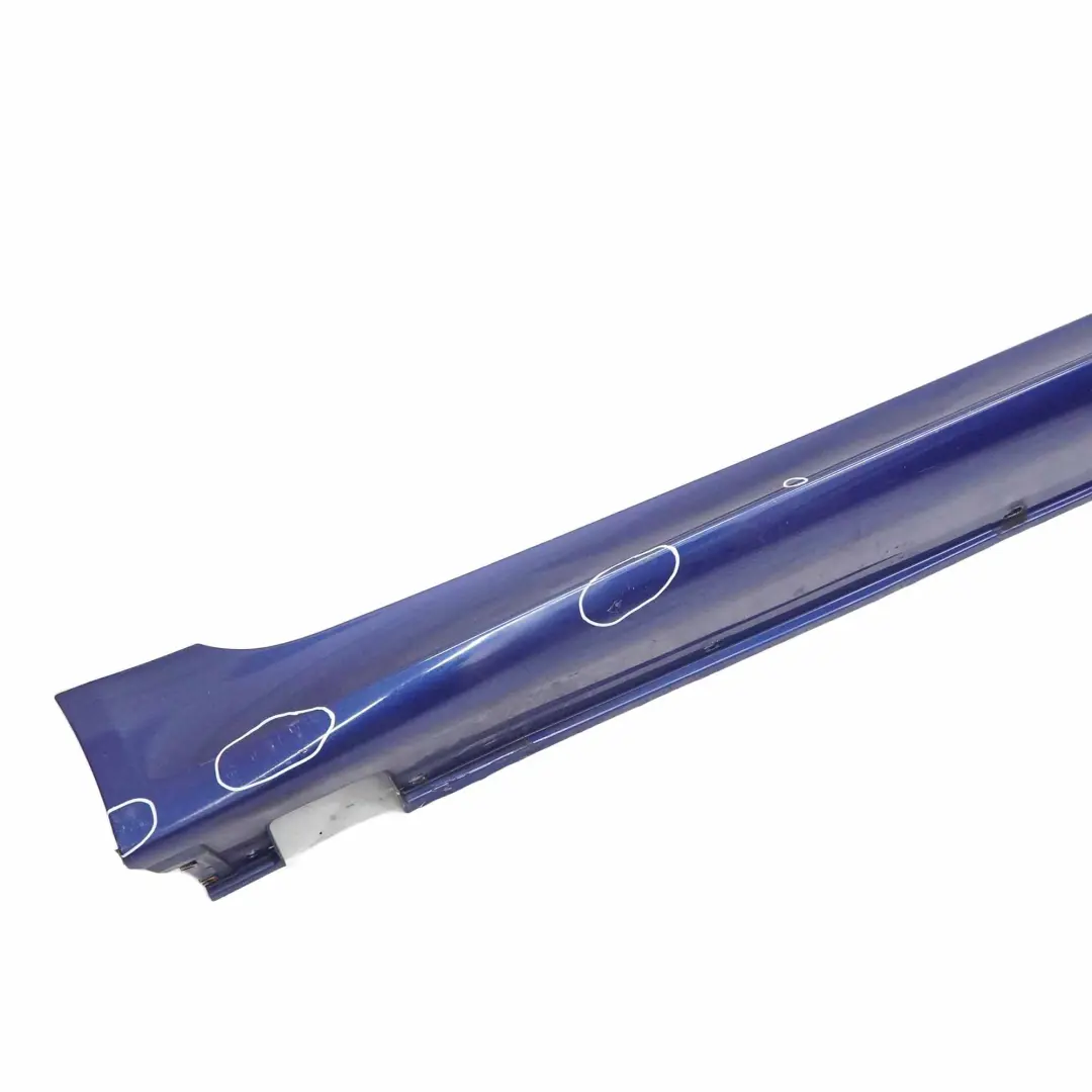 Listello Portiera Apertura Destra Le Mans Azzurro 381 per BMW E60 E61 M5 M Sport con numero di parte 0396900 BMW E60 E61 M5 M Sport Listello Portiera Apertura Destra Le Mans Azzurro 381 - SKU 0396900-LMB1 - Numero di parte 0396900