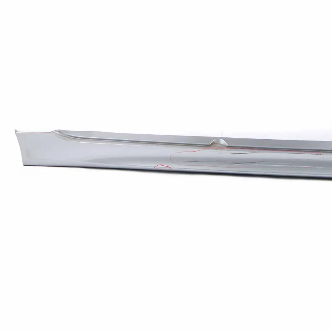 Copertura Gonna Verniciato Destra Grigio Argento per BMW E60 E61 M5 M Sport con numero di parte 396900 BMW E60 E61 M5 M Sport Copertura Gonna Verniciato Destra Grigio Argento - SKU 0396900-SBG - Numero di parte 396900
