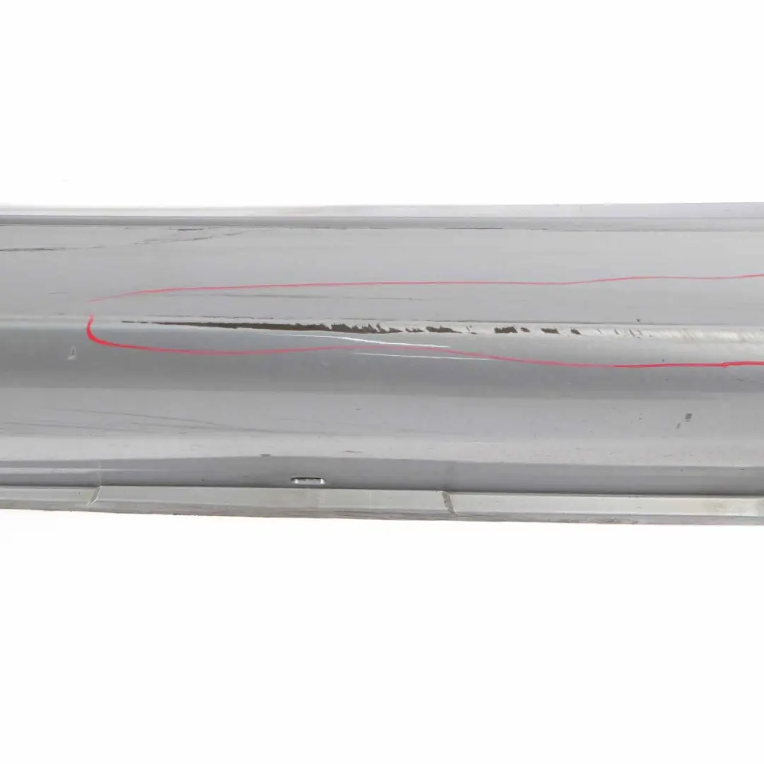 Faldón de umbral de puerta Derecho Gris Silbergrau para BMW E60 E61 M5 M Sport con número de pieza 396900 BMW E60 E61 M5 M Sport Faldón de umbral de puerta Derecho Gris Silbergrau - SKU 0396900-SBG - Número de pieza 396900