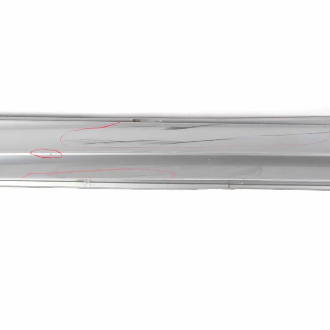 Copertura Gonna Verniciato Destra Grigio Argento per BMW E60 E61 M5 M Sport con numero di parte 396900 BMW E60 E61 M5 M Sport Copertura Gonna Verniciato Destra Grigio Argento - SKU 0396900-SBG - Numero di parte 396900