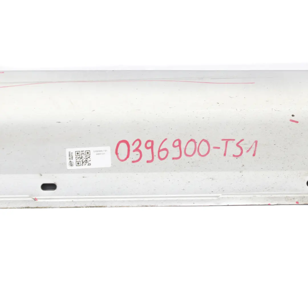 BMW E60 E61 M5 M Sport Listello Portiera Apertura Destra Argento Titanio - 354 - SKU 0396900-TS1 - Numero di parte 0396900