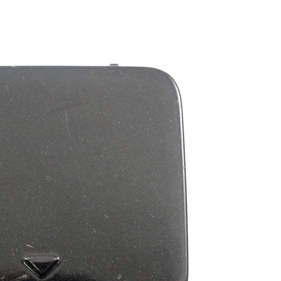 Klappe Abschleppöse Frontstoßstange Carbonschwarz 7896585 für BMW 5 er E60 E61 LCI mit Teilenummer 0397279 BMW 5 er E60 E61 LCI Klappe Abschleppöse Frontstoßstange Carbonschwarz 7896585 - SKU 0397279-CAR - Teilenummer 0397279