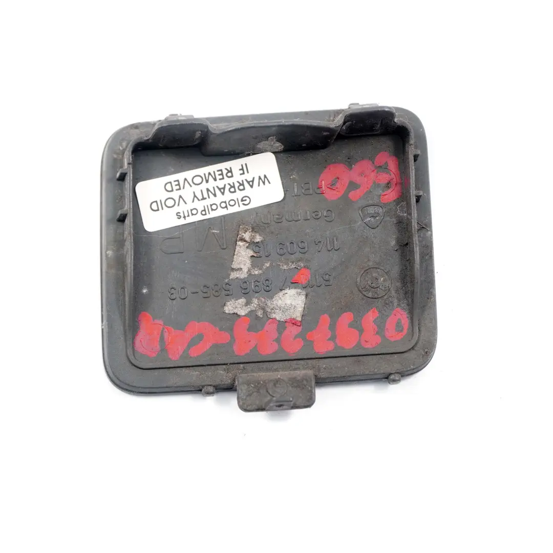 Zaślepka haka zderzaka przód do BMW E60 E61 LCI o numerze 0397279 BMW E60 E61 LCI Zaślepka haka zderzaka przód - SKU 0397279-CAR - Numer Części 0397279