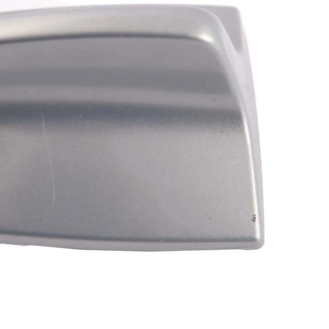 Leergehäuse Dachantenne Arktis Arctic Metallic für BMW E82 E90 E92 LCI mit Teilenummer 0397539 BMW E82 E90 E92 LCI Leergehäuse Dachantenne Arktis Arctic Metallic - SKU 0397539-AM - Teilenummer 0397539