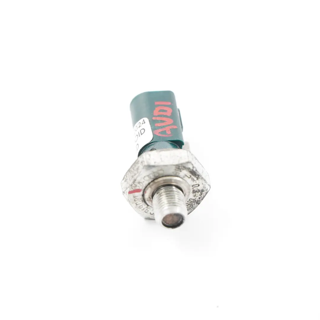 Oil Pressure Switch Sensor Control Unit Diesel to Audi A4 B8 A3 A5 with Part number 03C919081 Audi A4 B8 A3 A5 Oil Pressure Switch Sensor Control Unit Diesel - SKU 03C919081 - Part number 03C919081