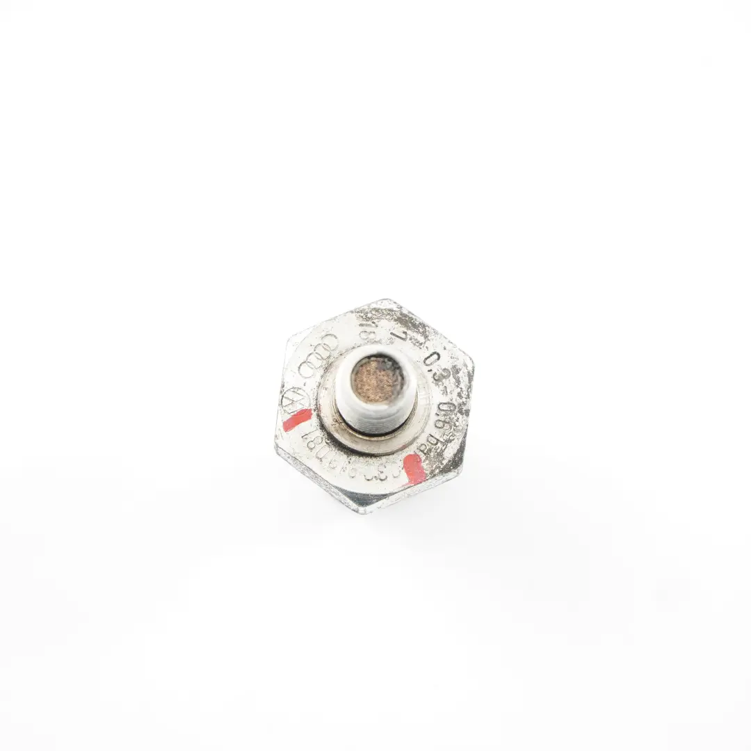 Oil Pressure Switch Sensor Control Unit Diesel to Audi A4 B8 A3 A5 with Part number 03C919081 Audi A4 B8 A3 A5 Oil Pressure Switch Sensor Control Unit Diesel - SKU 03C919081 - Part number 03C919081