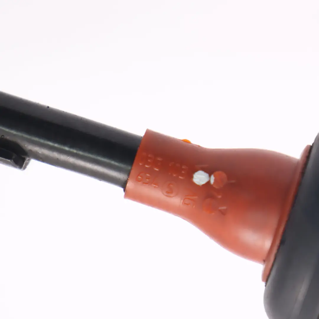 Öl messstab stand Motor führungs rohr für VW Volkswagen Golf 5 2.0 TDI mit Teilenummer 03G103634S VW Volkswagen Golf 5 2.0 TDI Öl messstab stand Motor führungs rohr - SKU 03G103634S - Teilenummer 03G103634S