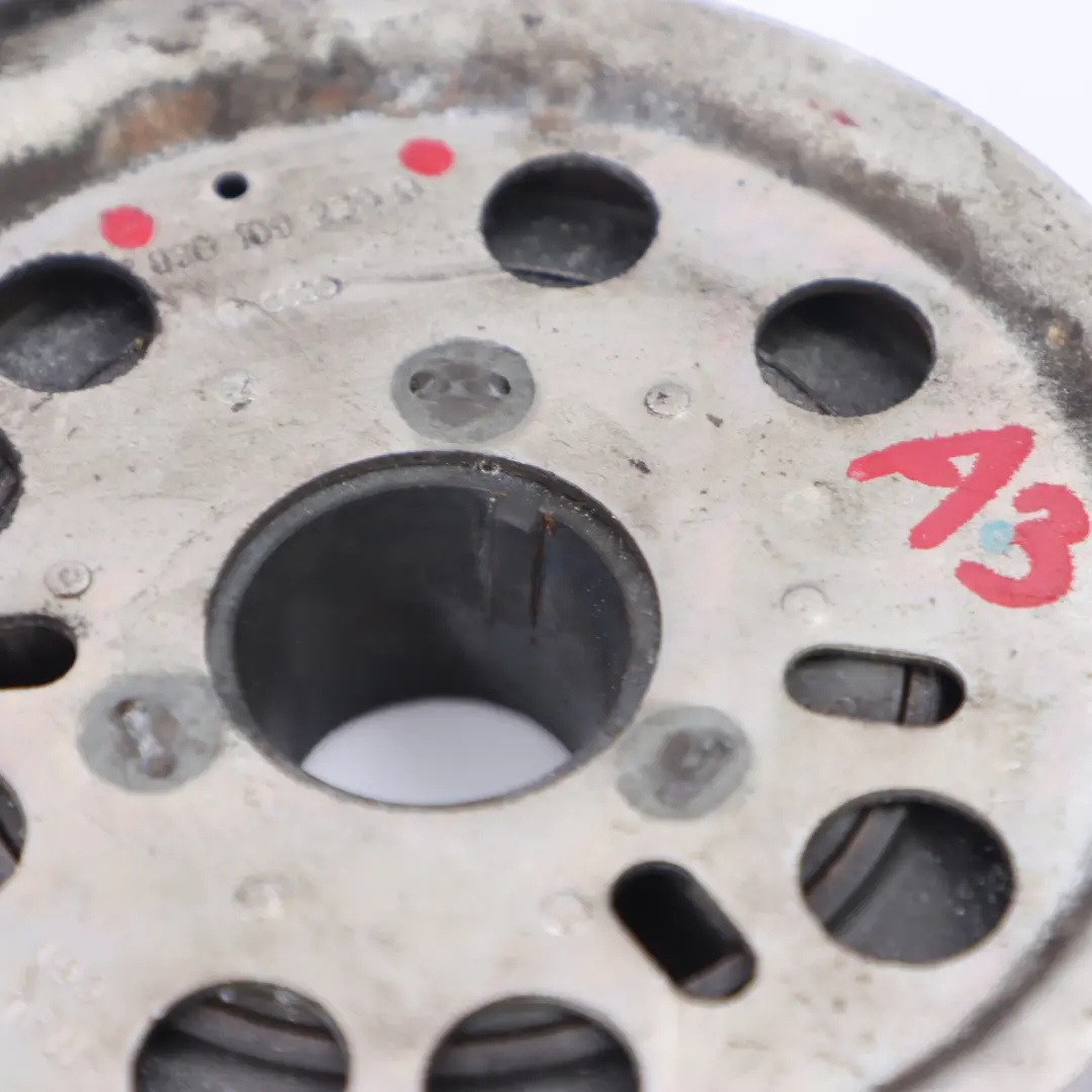 MK5 Audi A3 8P Tdi Diesel Albero a camme Hub Puleggia per Volkswagen Golf con numero di parte 03G109239B Volkswagen Golf MK5 Audi A3 8P Tdi Diesel Albero a camme Hub Puleggia - SKU 03G109239B - Numero di parte 03G109239B