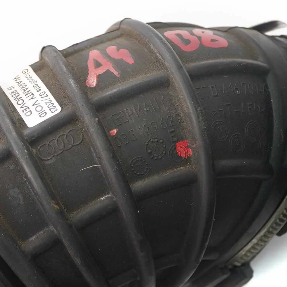 Luftansaugrohr Audi A4 B8 2.0TDI Turbo Ladeluftkühlerschlauch für mit Teilenummer 03G129629E Luftansaugrohr Audi A4 B8 2.0TDI Turbo Ladeluftkühlerschlauch - SKU 03G129629E - Teilenummer 03G129629E