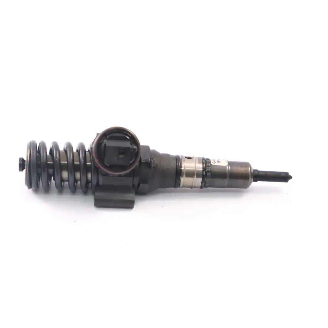 Inyector de combustible Boquilla para Volkswagen Golf 5 Audi A3 8P 2.0 TDI con número de pieza 03G130073G Volkswagen Golf 5 Audi A3 8P 2.0 TDI Inyector de combustible Boquilla - SKU 03G130073G - Número de pieza 03G130073G