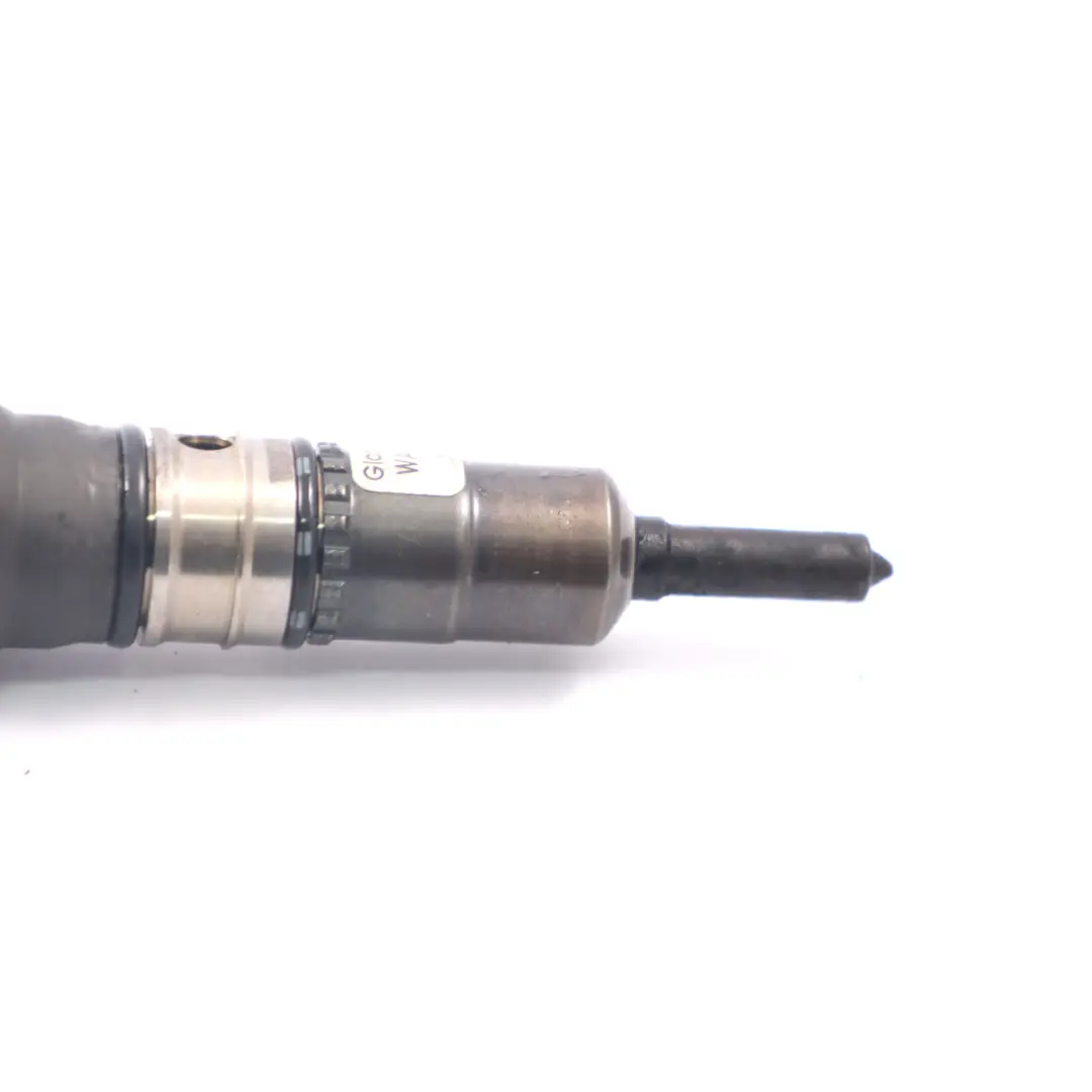 Injector Injection Nozzle to Volkswagen Golf 5 Audi A3 8P 2.0 TDI Fuel with Part number 03G130073G Volkswagen Golf 5 Audi A3 8P 2.0 TDI Fuel Injector Injection Nozzle - SKU 03G130073G - Part number 03G130073G