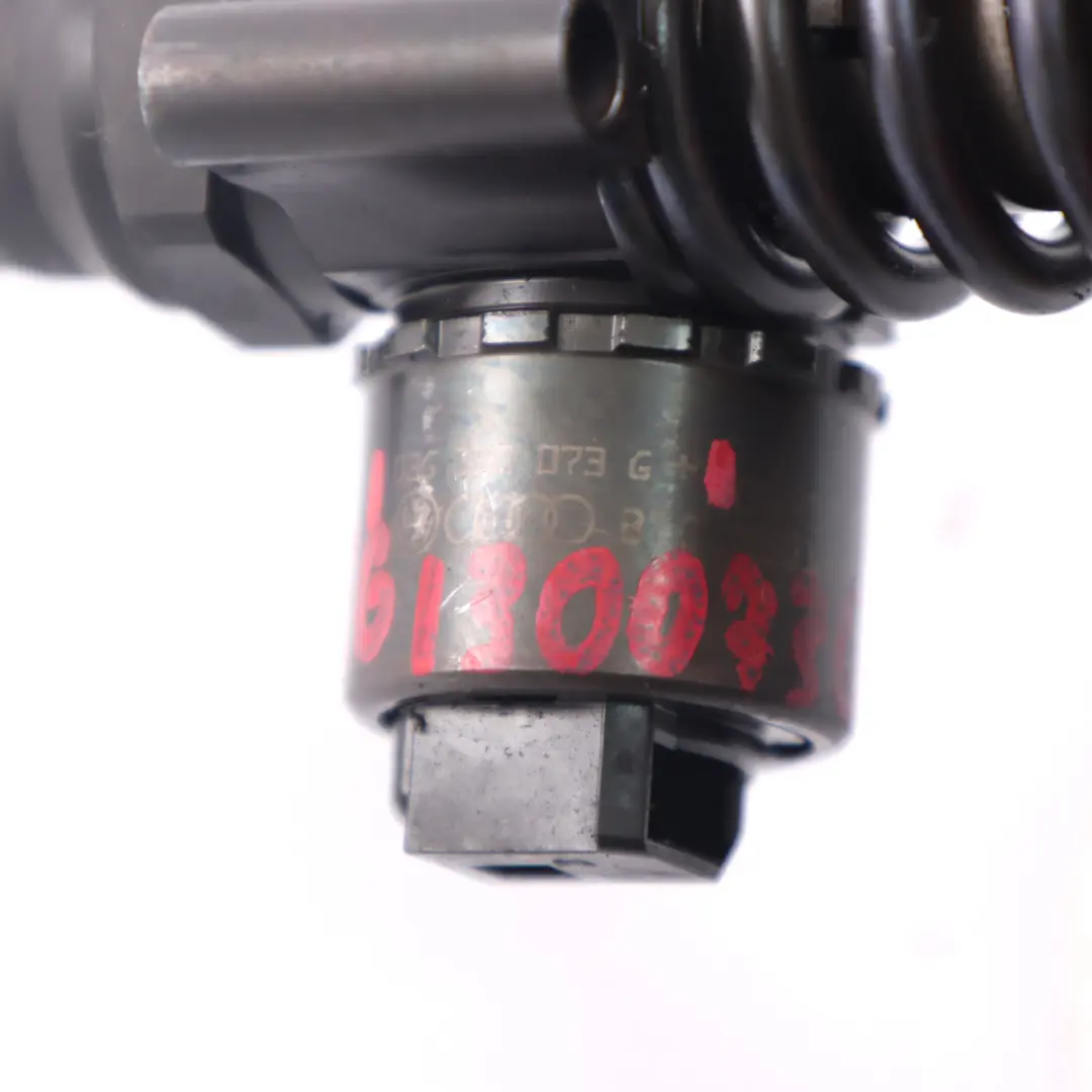 Injector Injection Nozzle to Volkswagen Golf 5 Audi A3 8P 2.0 TDI Fuel with Part number 03G130073G Volkswagen Golf 5 Audi A3 8P 2.0 TDI Fuel Injector Injection Nozzle - SKU 03G130073G - Part number 03G130073G
