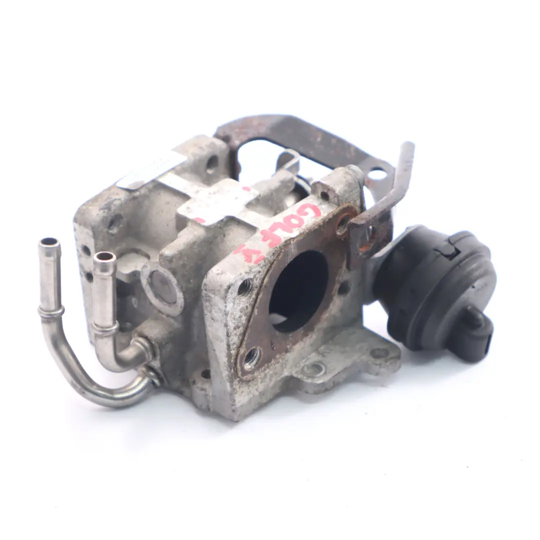 VW Golf 5 1.9 TDI Valvola EGR By-Pass Flap Raffreddatore collegamento - SKU 03G131063B - Numero di parte 03G131063B