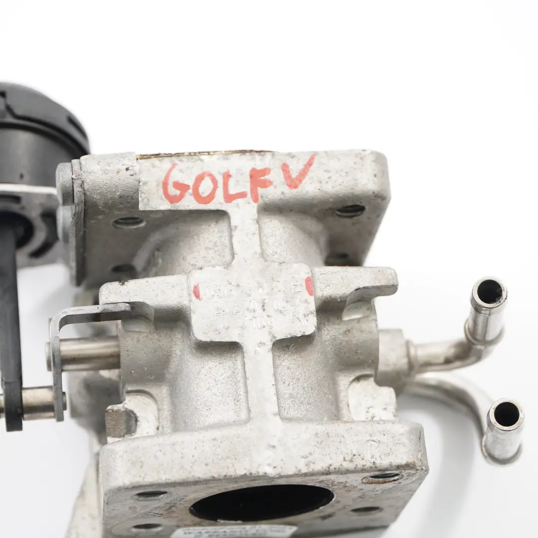 Clapet de vanne de refroidissement pour Audi Volkswagen Seat Skoda TDI EGR à propos du numéro de pièce 03G131063E Audi Volkswagen Seat Skoda TDI EGR Clapet de vanne de refroidissement - SKU 03G131063E - Numéro de pièce 03G131063E