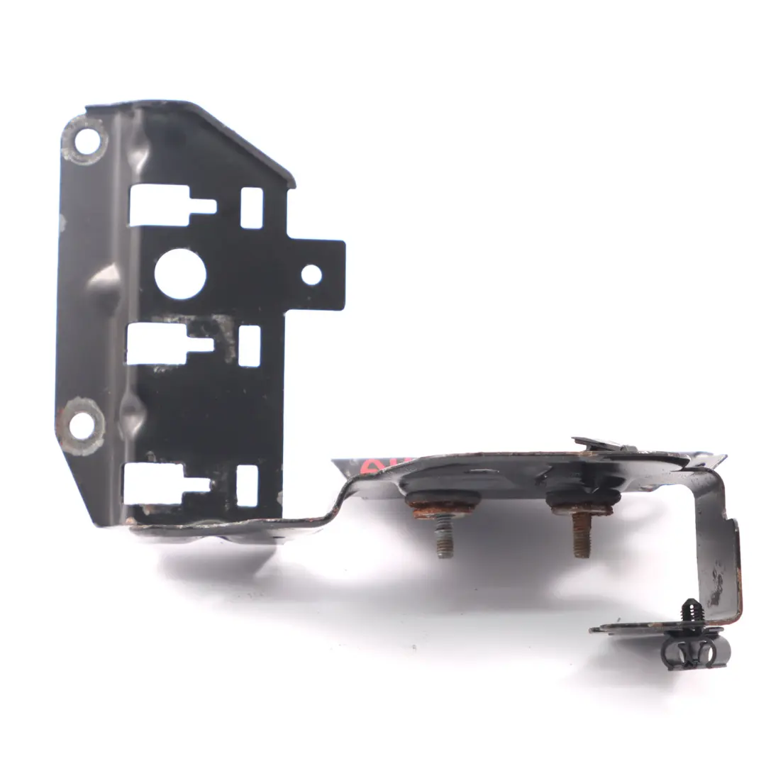 Audi A4 B7 2.0 TDI BRE Support montage de la soupape dépression EGR - SKU 03G131133C - Numéro de pièce 03G131133C