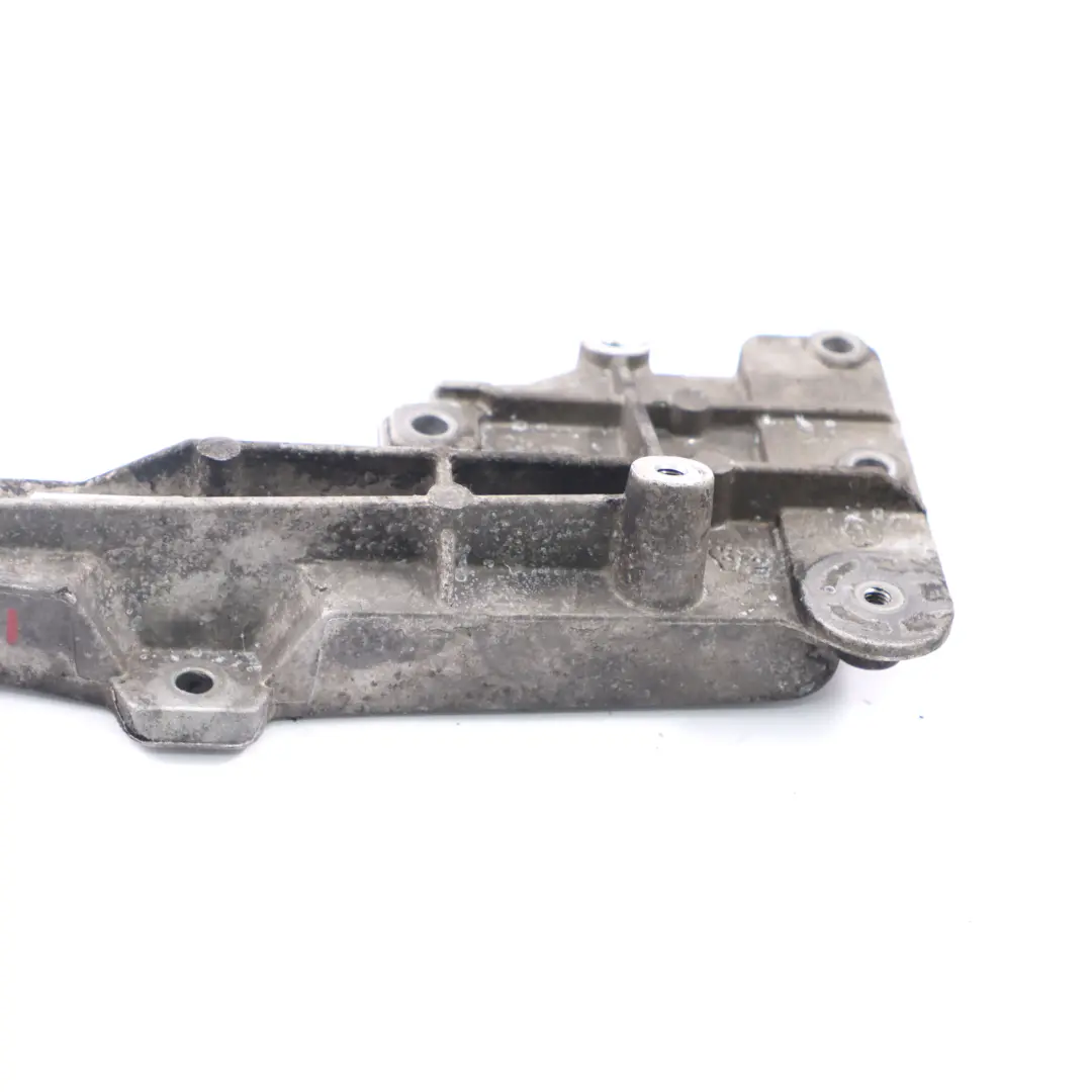 Support Moteur pour Audi A3 8P Volkswagen Golf 5 2.0 TDI à propos du numéro de pièce 03G131159 Audi A3 8P Volkswagen Golf 5 2.0 TDI Support Moteur - SKU 03G131159 - Numéro de pièce 03G131159