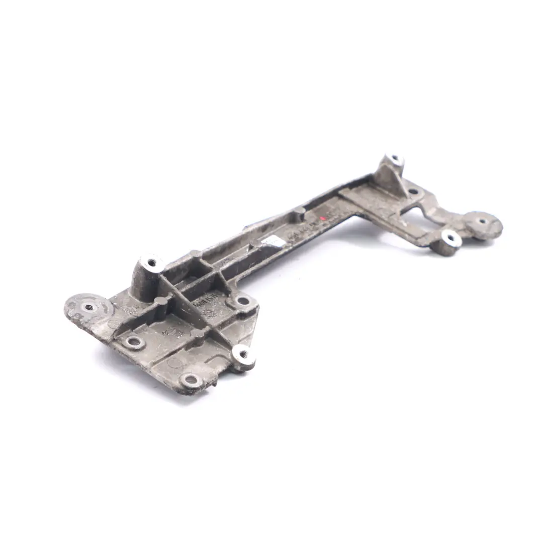 Halter Halterung für Audi A3 8P Volkswagen Golf 5 2.0 TDI Motor mit Teilenummer 03G131159 Audi A3 8P Volkswagen Golf 5 2.0 TDI Motor Halter Halterung - SKU 03G131159 - Teilenummer 03G131159