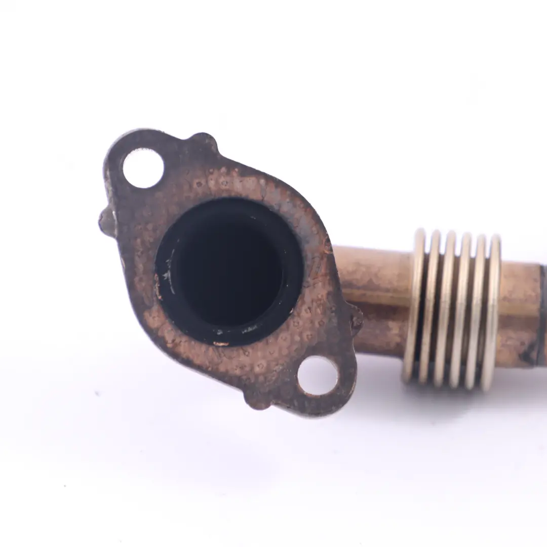 Tuyau refroidissement vanne EGR pour VW Volkswagen Golf 5 Audi A3 2.0 TDI à propos du numéro de pièce 03G131521T VW Volkswagen Golf 5 Audi A3 2.0 TDI Tuyau refroidissement vanne EGR - SKU 03G131521T - Numéro de pièce 03G131521T