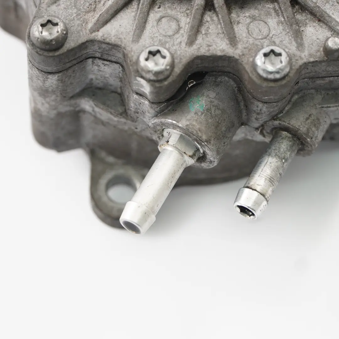 BKD Diesel Pompa Del Vuoto Del Motore per VW Volkswagen Touran 1T 2.0 TDI con numero di parte 03G145209D VW Volkswagen Touran 1T 2.0 TDI BKD Diesel Pompa Del Vuoto Del Motore - SKU 03G145209D - Numero di parte 03G145209D