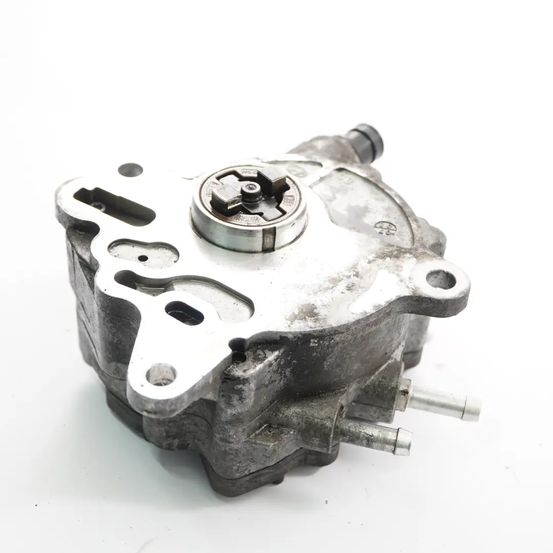 VW Volkswagen Touran 1T 2.0 TDI BKD Dieselmotor Unterdruckpumpe - SKU 03G145209D - Teilenummer 03G145209D