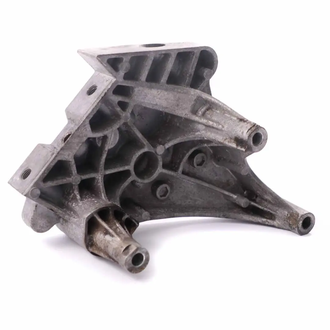 staffa supporto motore 2.0 TDI montaggio modulo motore per Audi A4 con numero di parte 03G199207A Audi A4 staffa supporto motore 2.0 TDI montaggio modulo motore - SKU 03G199207A - Numero di parte 03G199207A