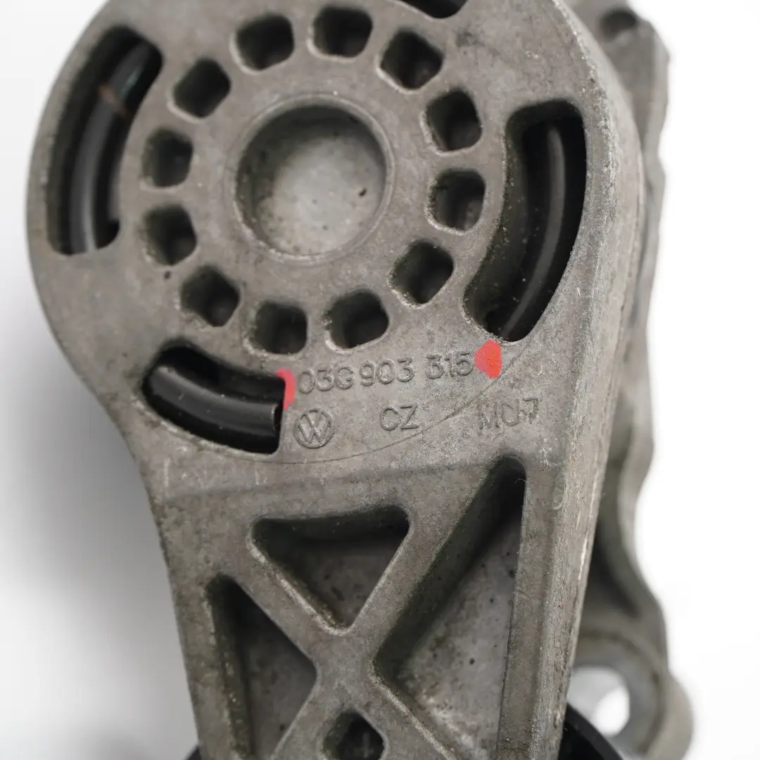 Polea tensora del cinturón auxiliar para motores para Audi VW Seat Skoda con número de pieza 03G903315 Audi VW Seat Skoda Polea tensora del cinturón auxiliar para motores - SKU 03G903315 - Número de pieza 03G903315