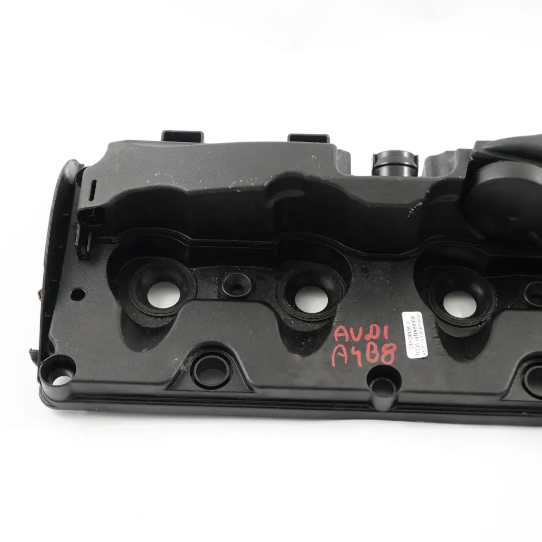 Audi A4 B8 2.0 TDI Diesel Couvercle soupape Culasse Bouchon remplissage d'huile - SKU 03L103469M - Numéro de pièce 03L103469M