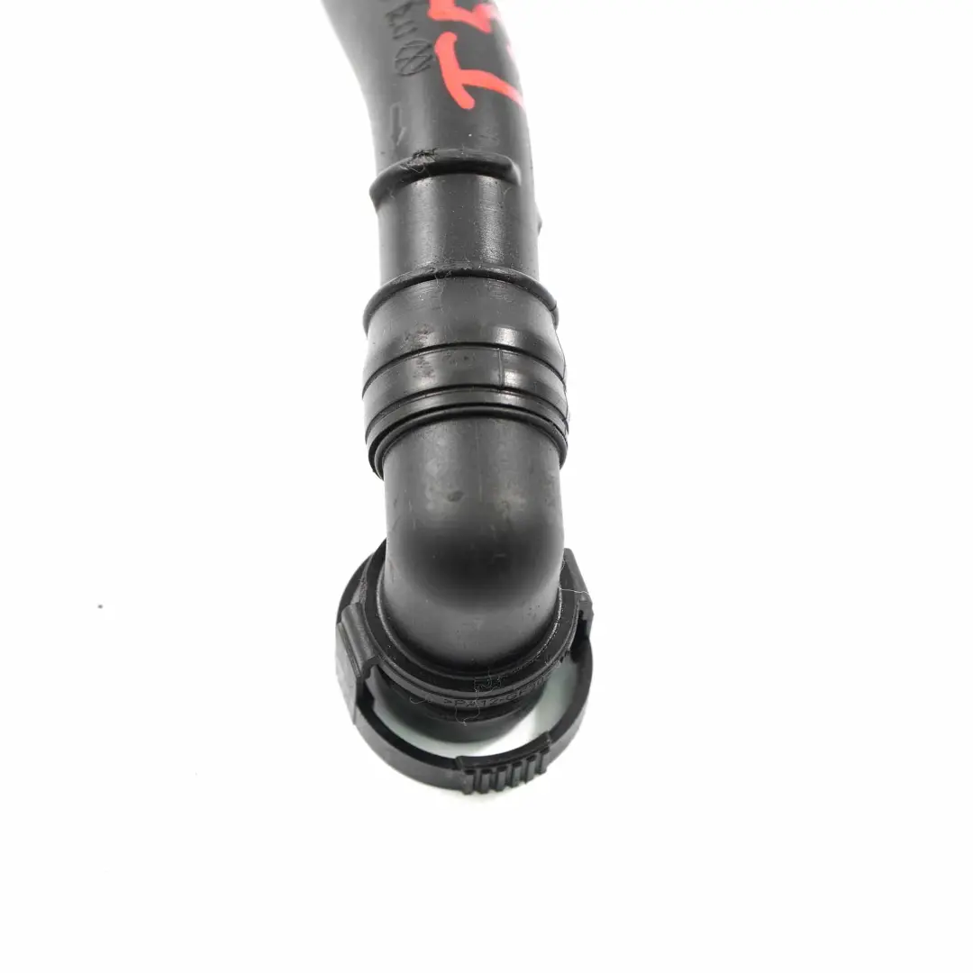 Tubo flessibile di sfiato del carter motore Linea Volkswagen VW T5 - SKU 03L103493K - Numero di parte 03L103493K
