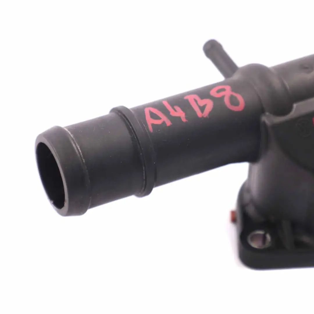 Thermostat Boîtier de refroidissement pour Audi A4 B8 2.0 TDI Diesel à propos du numéro de pièce 03L121132A Audi A4 B8 2.0 TDI Diesel Thermostat Boîtier de refroidissement - SKU 03L121132A - Numéro de pièce 03L121132A