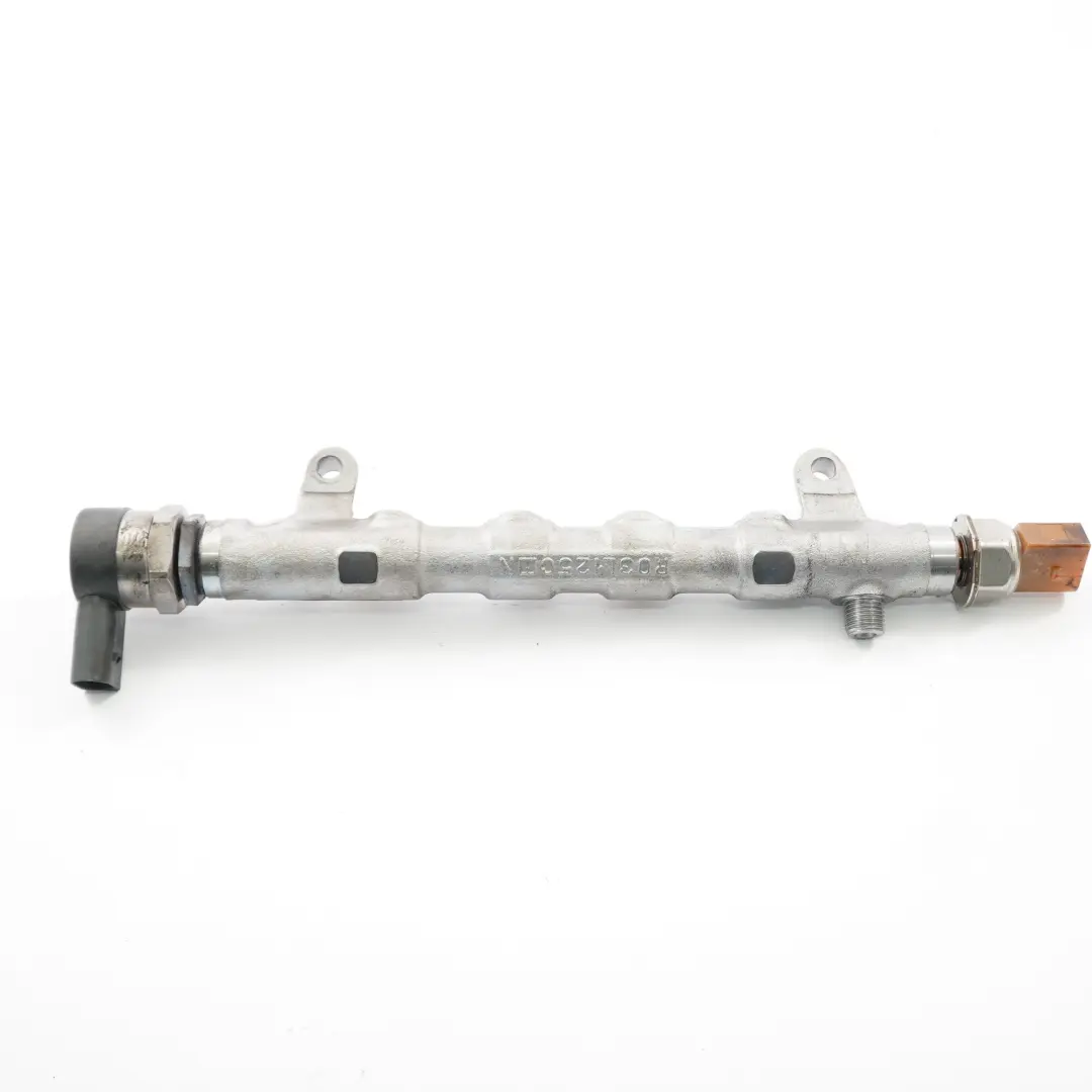 Audi A4 B8 Q5 8R 2.0 TDI Diesel Rail d'injection Rail Line - SKU 03L130089Q - Numéro de pièce 03L130089Q