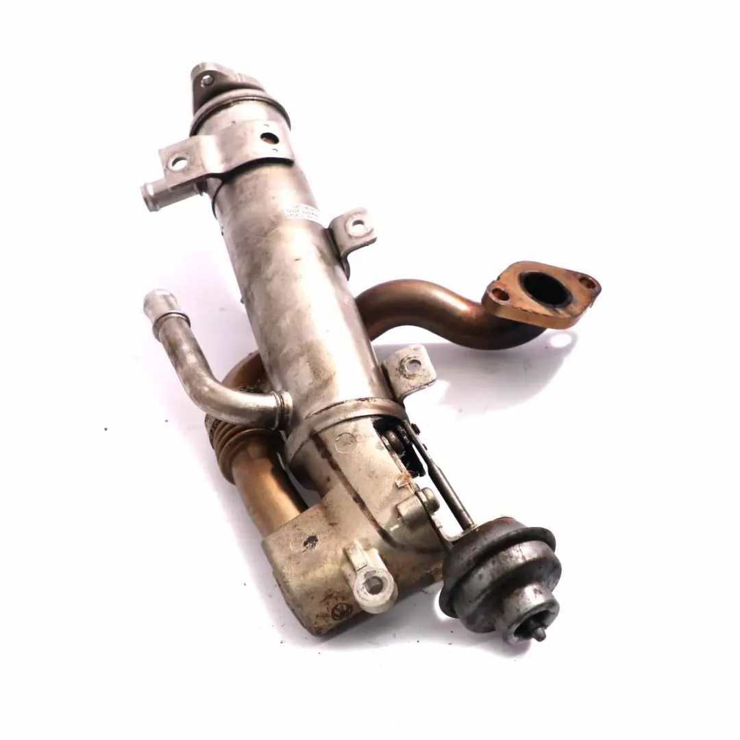 Audi A4 B8 A5 8T 2.0 TDI Válvula EGR Enfriador escape motor diesel - SKU 03L131512AH - Número de pieza 03L131512AH