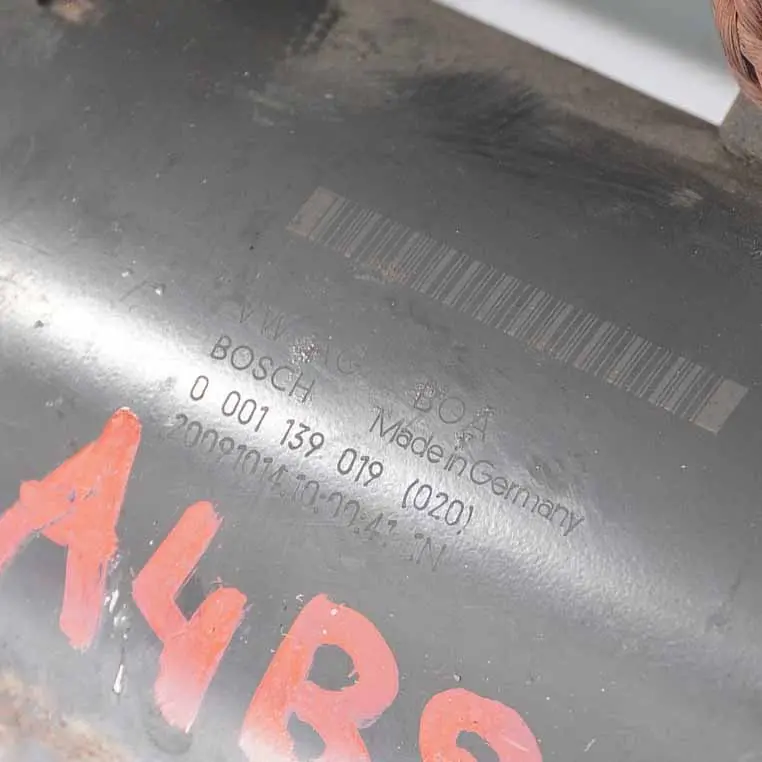 Audi A4 B8 Motor de Arranque Motor Actuador Diesel Bosch - SKU 03L911021E - Número de pieza 03L911021E