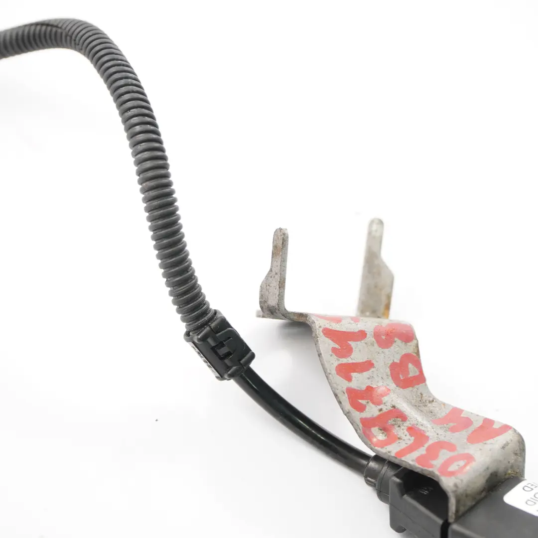 Nockenwellenstellungs Sensor für Audi A4 B8 2.0 TDI Diesel mit Teilenummer 03L971497 Audi A4 B8 2.0 TDI Diesel Nockenwellenstellungs Sensor - SKU 03L971497 - Teilenummer 03L971497