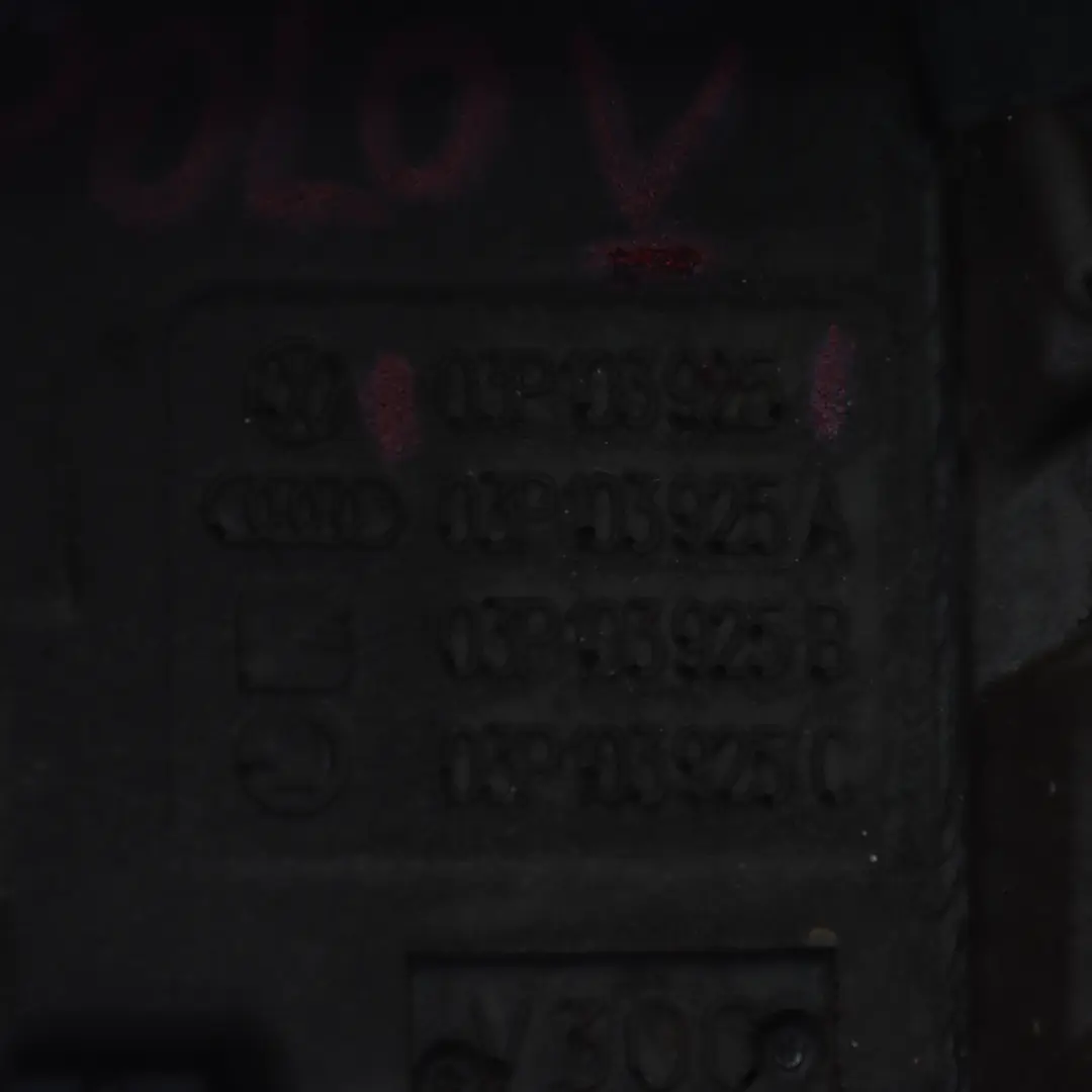 CFWA Diesel Aislamiento Tapa Motor para VW Polo MK 5 6R 1.2 TDI con número de pieza 03P103925 VW Polo MK 5 6R 1.2 TDI CFWA Diesel Aislamiento Tapa Motor - SKU 03P103925 - Número de pieza 03P103925